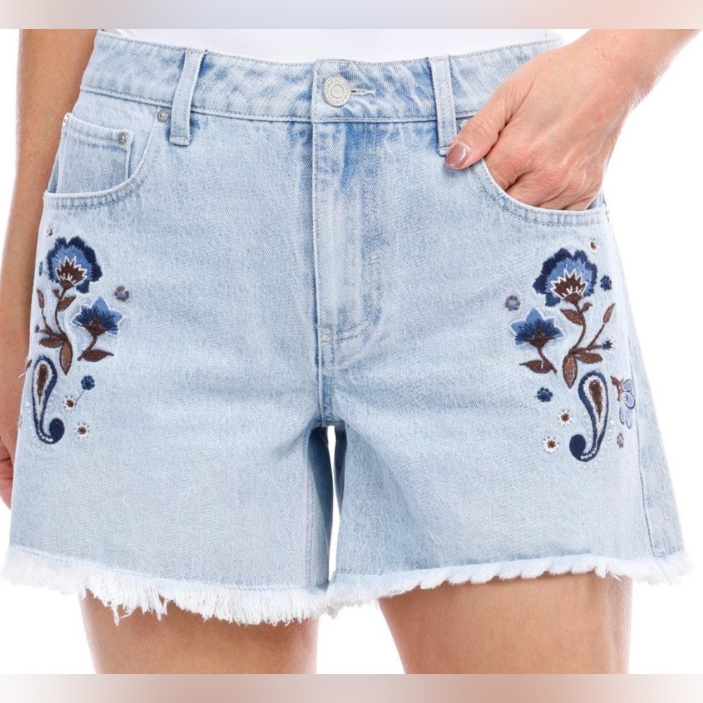 Floral Embroidered Light Blue Denim Shorts